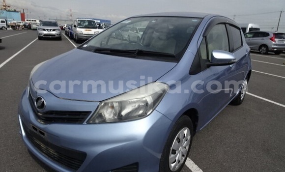 Buy Used Toyota Vitz Silver Car in Beitbridge in Matabeleland South
