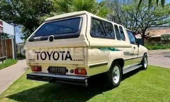 Acheter Occasion Voiture Toyota Hilux Autre à Beitbridge, Matabeleland South Acheter Occasion Voiture Toyota Hilux Autre à Beitbridge, Matabeleland South
