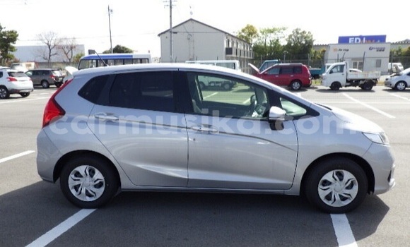 Acheter Occasion Voiture Honda Fit Gris à Beitbridge, Matabeleland South Acheter Occasion Voiture Honda Fit Gris à Beitbridge, Matabeleland South