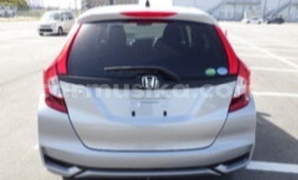 Acheter Occasion Voiture Honda Fit Gris à Beitbridge, Matabeleland South Acheter Occasion Voiture Honda Fit Gris à Beitbridge, Matabeleland South
