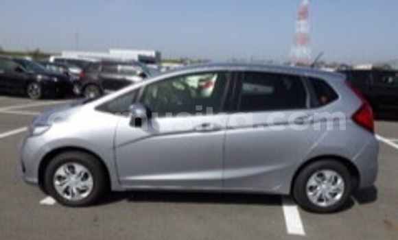 Acheter Occasion Voiture Honda Fit Gris à Beitbridge, Matabeleland South Acheter Occasion Voiture Honda Fit Gris à Beitbridge, Matabeleland South