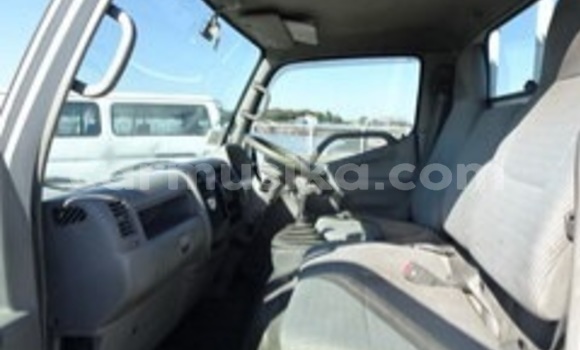 Acheter Occasion Utilitaire Toyota Dyna Blanc à Beitbridge, Matabeleland South Acheter Occasion Utilitaire Toyota Dyna Blanc à Beitbridge, Matabeleland South