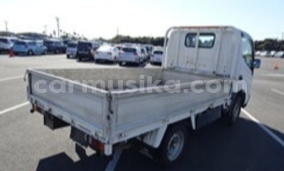 Acheter Occasion Utilitaire Toyota Dyna Blanc à Beitbridge, Matabeleland South Acheter Occasion Utilitaire Toyota Dyna Blanc à Beitbridge, Matabeleland South