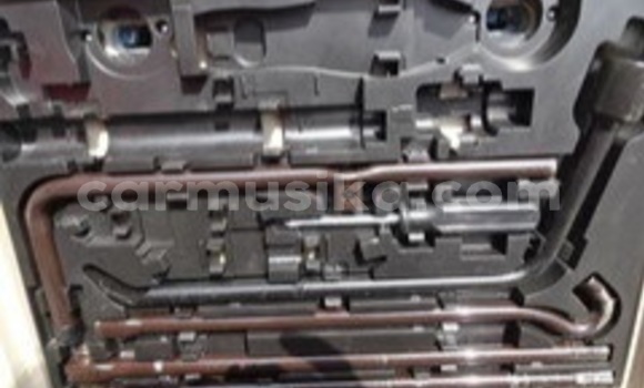 Nunua Ilio tumika Toyota Land Cruiser Nyeupe Gari ndani ya Beitbridge nchini Matabeleland Kusini Nunua Ilio tumika Toyota Land Cruiser Nyeupe Gari ndani ya Beitbridge nchini Matabeleland Kusini