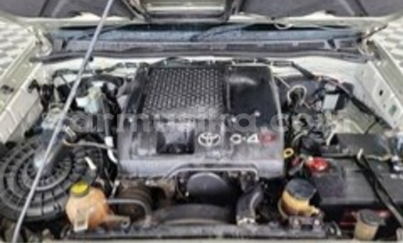 Acheter Occasion Voiture Toyota Hilux Gris à Beitbridge, Matabeleland South Acheter Occasion Voiture Toyota Hilux Gris à Beitbridge, Matabeleland South