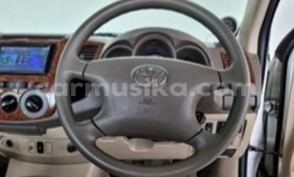 Acheter Occasion Voiture Toyota Hilux Gris à Beitbridge, Matabeleland South Acheter Occasion Voiture Toyota Hilux Gris à Beitbridge, Matabeleland South