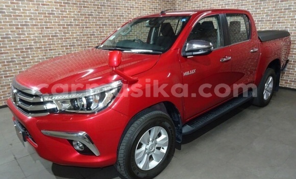 Nunua Ilio tumika Toyota Hilux Nyekundu Gari ndani ya Beitbridge nchini Matabeleland Kusini