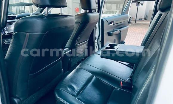 Acheter Occasion Voiture Toyota Hilux Blanc à Beitbridge, Matabeleland South Acheter Occasion Voiture Toyota Hilux Blanc à Beitbridge, Matabeleland South