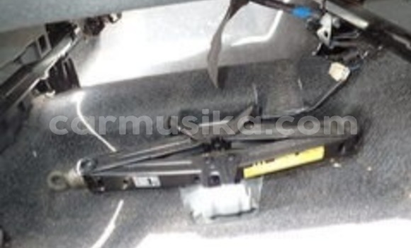 Acheter Occasion Voiture Toyota Ractis Gris à Beitbridge, Matabeleland South Acheter Occasion Voiture Toyota Ractis Gris à Beitbridge, Matabeleland South