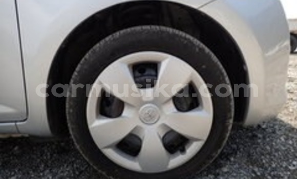 Acheter Occasion Voiture Toyota Ractis Gris à Beitbridge, Matabeleland South Acheter Occasion Voiture Toyota Ractis Gris à Beitbridge, Matabeleland South