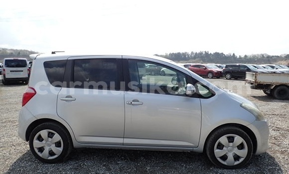 Acheter Occasion Voiture Toyota Ractis Gris à Beitbridge, Matabeleland South Acheter Occasion Voiture Toyota Ractis Gris à Beitbridge, Matabeleland South