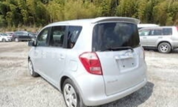 Acheter Occasion Voiture Toyota Ractis Gris à Beitbridge, Matabeleland South Acheter Occasion Voiture Toyota Ractis Gris à Beitbridge, Matabeleland South