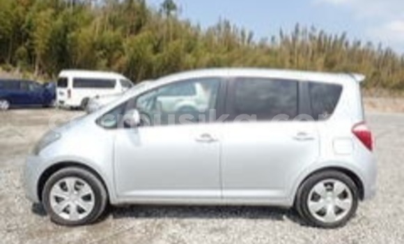 Acheter Occasion Voiture Toyota Ractis Gris à Beitbridge, Matabeleland South Acheter Occasion Voiture Toyota Ractis Gris à Beitbridge, Matabeleland South