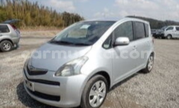 Acheter Occasion Voiture Toyota Ractis Gris à Beitbridge, Matabeleland South Acheter Occasion Voiture Toyota Ractis Gris à Beitbridge, Matabeleland South