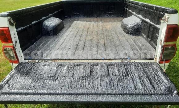 Acheter Occasion Voiture Toyota Hilux Blanc à Beitbridge, Matabeleland South Acheter Occasion Voiture Toyota Hilux Blanc à Beitbridge, Matabeleland South