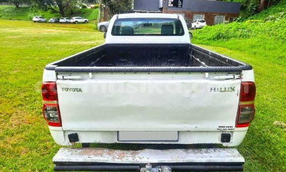 Acheter Occasion Voiture Toyota Hilux Blanc à Beitbridge, Matabeleland South Acheter Occasion Voiture Toyota Hilux Blanc à Beitbridge, Matabeleland South
