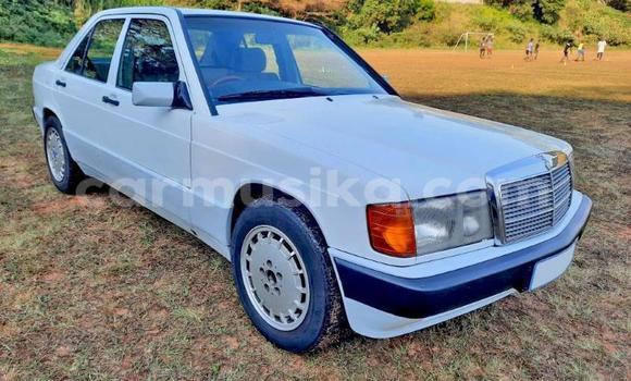 Acheter Occasion Voiture Mercedes‒Benz C–Class Blanc à Beitbridge, Matabeleland South Acheter Occasion Voiture Mercedes‒Benz C–Class Blanc à Beitbridge, Matabeleland South