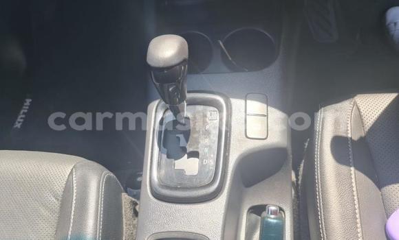 Buy Used Toyota Hilux White Car in Beitbridge in Matabeleland South Buy Used Toyota Hilux White Car in Beitbridge in Matabeleland South