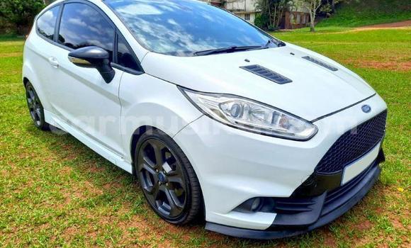Buy Used Ford Fiesta White Car in Beitbridge in Matabeleland South Buy Used Ford Fiesta White Car in Beitbridge in Matabeleland South