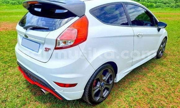 Buy Used Ford Fiesta White Car in Beitbridge in Matabeleland South Buy Used Ford Fiesta White Car in Beitbridge in Matabeleland South