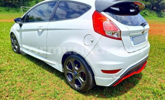 Buy Used Ford Fiesta White Car in Beitbridge in Matabeleland South Buy Used Ford Fiesta White Car in Beitbridge in Matabeleland South