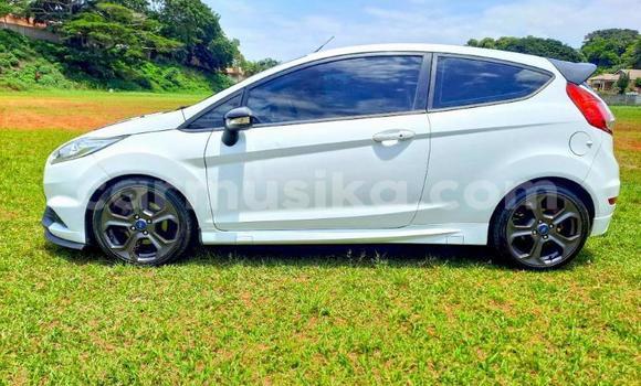 Buy Used Ford Fiesta White Car in Beitbridge in Matabeleland South Buy Used Ford Fiesta White Car in Beitbridge in Matabeleland South