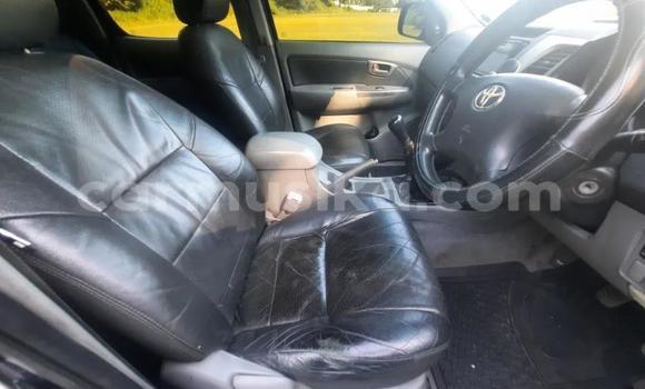 Buy Used Toyota Hilux Blue Car in Beitbridge in Matabeleland South Buy Used Toyota Hilux Blue Car in Beitbridge in Matabeleland South