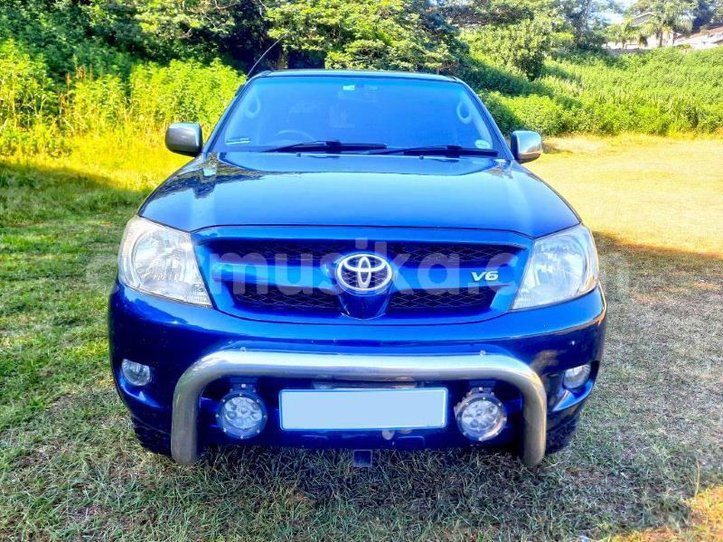 Big with watermark toyota hilux matabeleland south beitbridge 32882