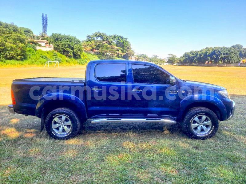 Big with watermark toyota hilux matabeleland south beitbridge 32882