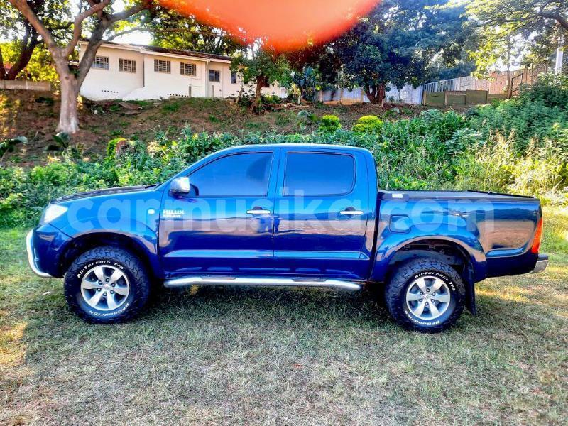 Big with watermark toyota hilux matabeleland south beitbridge 32882