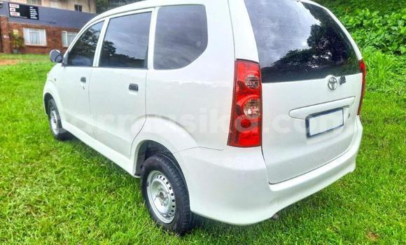 Buy Used Toyota Avanza White Car in Beitbridge in Matabeleland South Buy Used Toyota Avanza White Car in Beitbridge in Matabeleland South