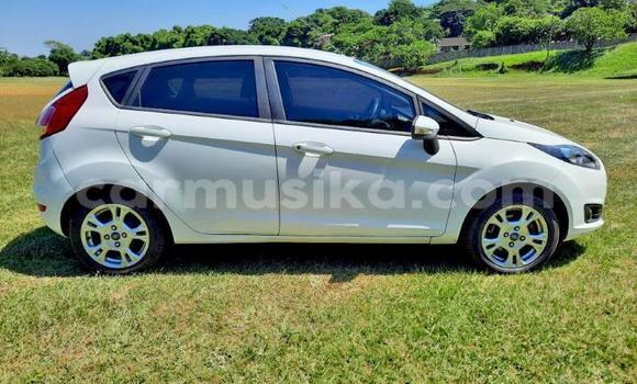 Buy Used Ford Fiesta White Car in Beitbridge in Matabeleland South Buy Used Ford Fiesta White Car in Beitbridge in Matabeleland South