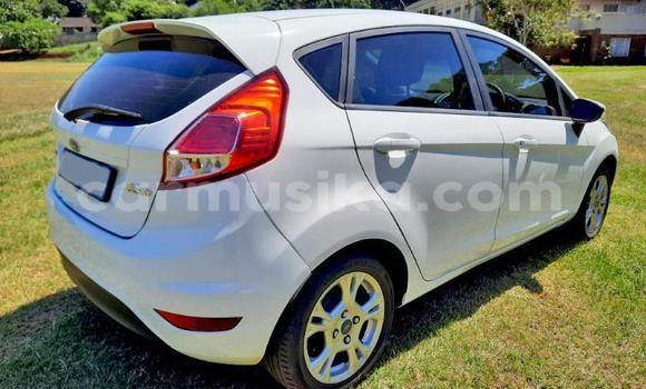 Buy Used Ford Fiesta White Car in Beitbridge in Matabeleland South Buy Used Ford Fiesta White Car in Beitbridge in Matabeleland South