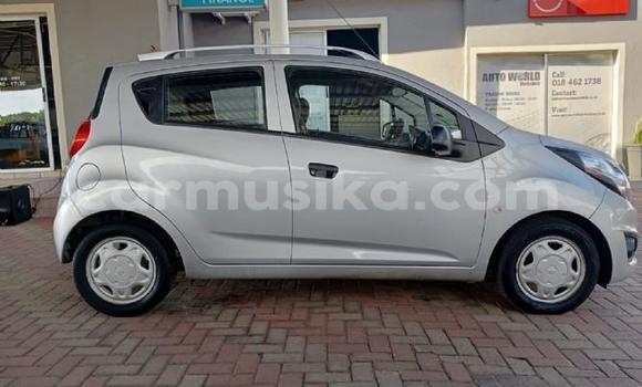 Nunua Ilio tumika Chevrolet Spark Fedha Gari ndani ya Beitbridge nchini Matabeleland Kusini Nunua Ilio tumika Chevrolet Spark Fedha Gari ndani ya Beitbridge nchini Matabeleland Kusini