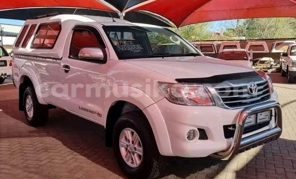 Acheter Occasion Voiture Toyota Hilux Blanc à Beitbridge, Matabeleland South Acheter Occasion Voiture Toyota Hilux Blanc à Beitbridge, Matabeleland South