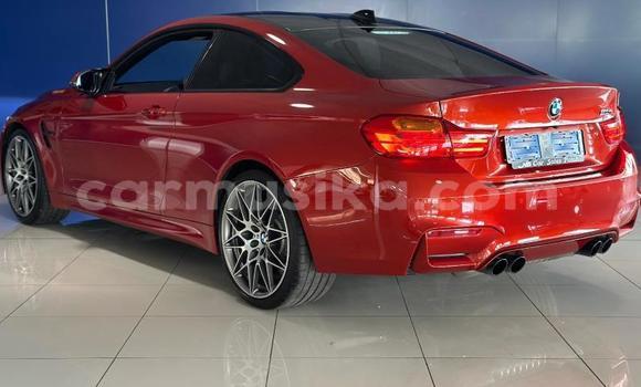 Nunua Ilio tumika BMW M6 Nyekundu Gari ndani ya Beitbridge nchini Matabeleland Kusini