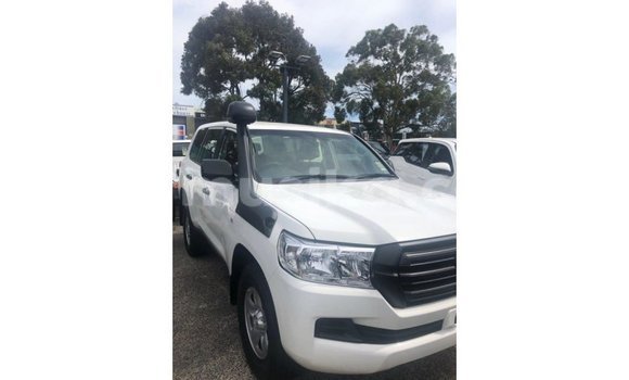 Buy Import Toyota Land Cruiser Black Car in Import - Dubai in Harare Buy Import Toyota Land Cruiser Black Car in Import - Dubai in Harare