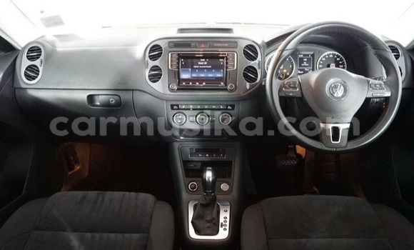 Nunua Ilio tumika Volkswagen Tiguan Bluu Gari ndani ya Beitbridge nchini Matabeleland Kusini Nunua Ilio tumika Volkswagen Tiguan Bluu Gari ndani ya Beitbridge nchini Matabeleland Kusini