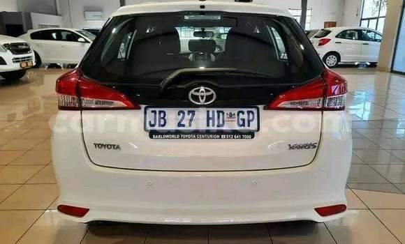 Nunua Ilio tumika Toyota Yaris Fedha Gari ndani ya Beitbridge nchini Matabeleland Kusini Nunua Ilio tumika Toyota Yaris Fedha Gari ndani ya Beitbridge nchini Matabeleland Kusini