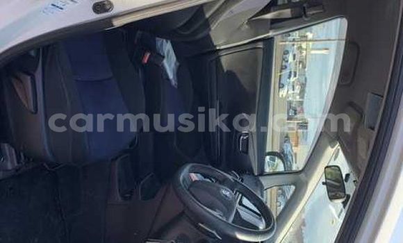 Nunua Ilio tumika Toyota Wish Nyeupe Gari ndani ya Beitbridge nchini Matabeleland Kusini Nunua Ilio tumika Toyota Wish Nyeupe Gari ndani ya Beitbridge nchini Matabeleland Kusini