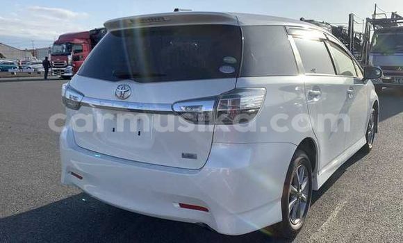 Nunua Ilio tumika Toyota Wish Nyeupe Gari ndani ya Beitbridge nchini Matabeleland Kusini Nunua Ilio tumika Toyota Wish Nyeupe Gari ndani ya Beitbridge nchini Matabeleland Kusini