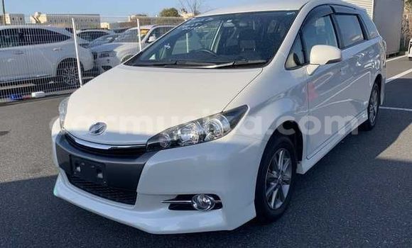 Nunua Ilio tumika Toyota Wish Nyeupe Gari ndani ya Beitbridge nchini Matabeleland Kusini Nunua Ilio tumika Toyota Wish Nyeupe Gari ndani ya Beitbridge nchini Matabeleland Kusini