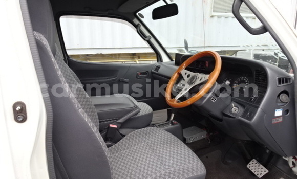 Buy Used Toyota Hiace Other Car in Beitbridge in Matabeleland South Buy Used Toyota Hiace Other Car in Beitbridge in Matabeleland South