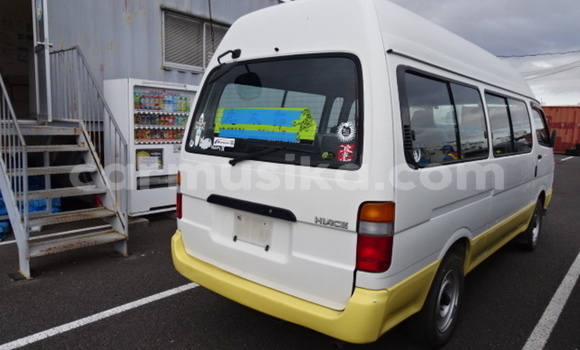 Buy Used Toyota Hiace Other Car in Beitbridge in Matabeleland South Buy Used Toyota Hiace Other Car in Beitbridge in Matabeleland South