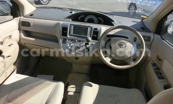 Buy Used Toyota Raum Other Car in Beitbridge in Matabeleland South Buy Used Toyota Raum Other Car in Beitbridge in Matabeleland South