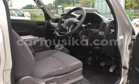 Buy Used Nissan Caravan Silver Car in Beitbridge in Matabeleland South Buy Used Nissan Caravan Silver Car in Beitbridge in Matabeleland South