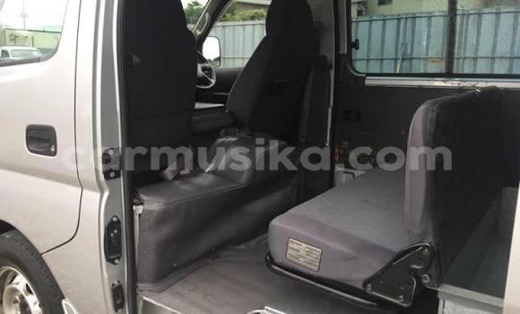 Buy Used Nissan Caravan Silver Car in Beitbridge in Matabeleland South Buy Used Nissan Caravan Silver Car in Beitbridge in Matabeleland South