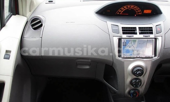 Acheter Occasion Voiture Toyota Vitz Rouge à Beitbridge, Matabeleland South Acheter Occasion Voiture Toyota Vitz Rouge à Beitbridge, Matabeleland South