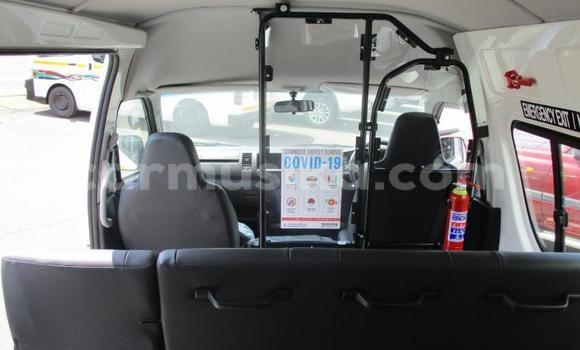 Acheter Occasion Voiture Toyota Hiace Blanc à Beitbridge, Matabeleland South Acheter Occasion Voiture Toyota Hiace Blanc à Beitbridge, Matabeleland South