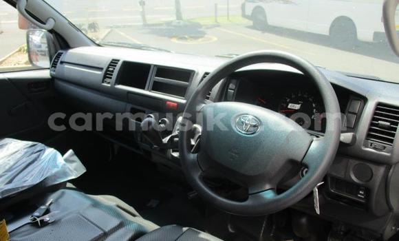 Acheter Occasion Voiture Toyota Hiace Blanc à Beitbridge, Matabeleland South Acheter Occasion Voiture Toyota Hiace Blanc à Beitbridge, Matabeleland South
